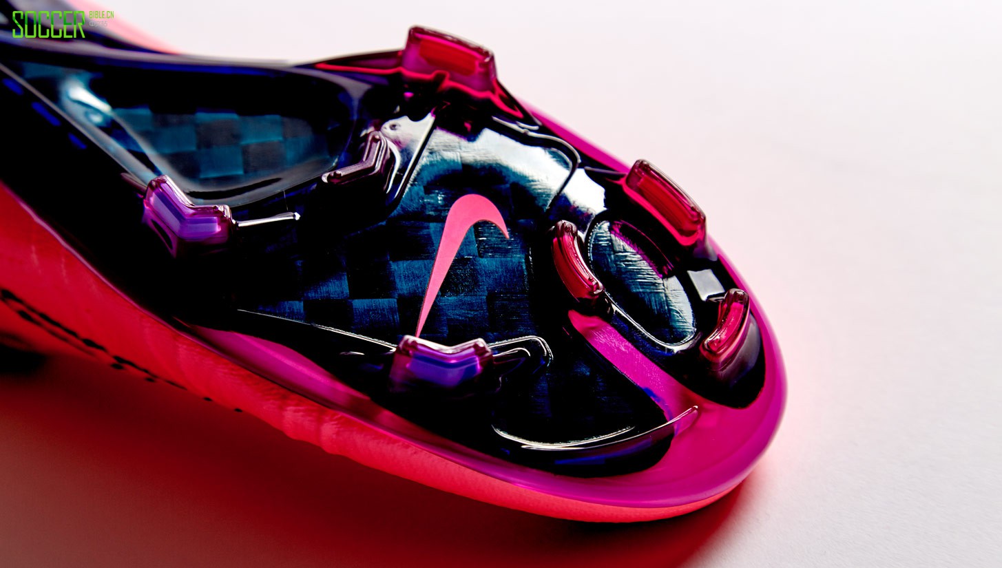 nike-superfly-hyper-pink-img4