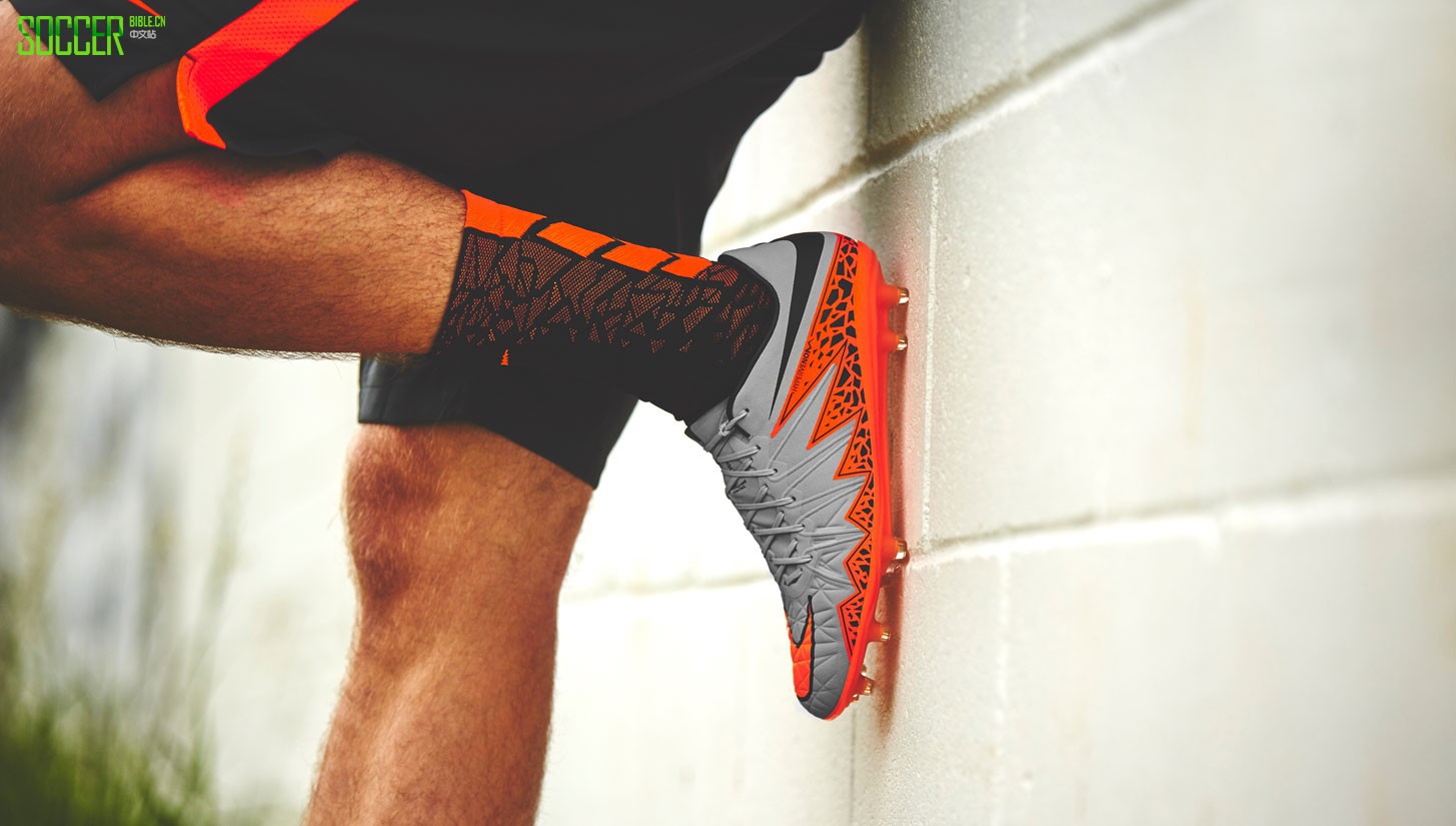 ʵ: Nike Hypervenom Phinish II