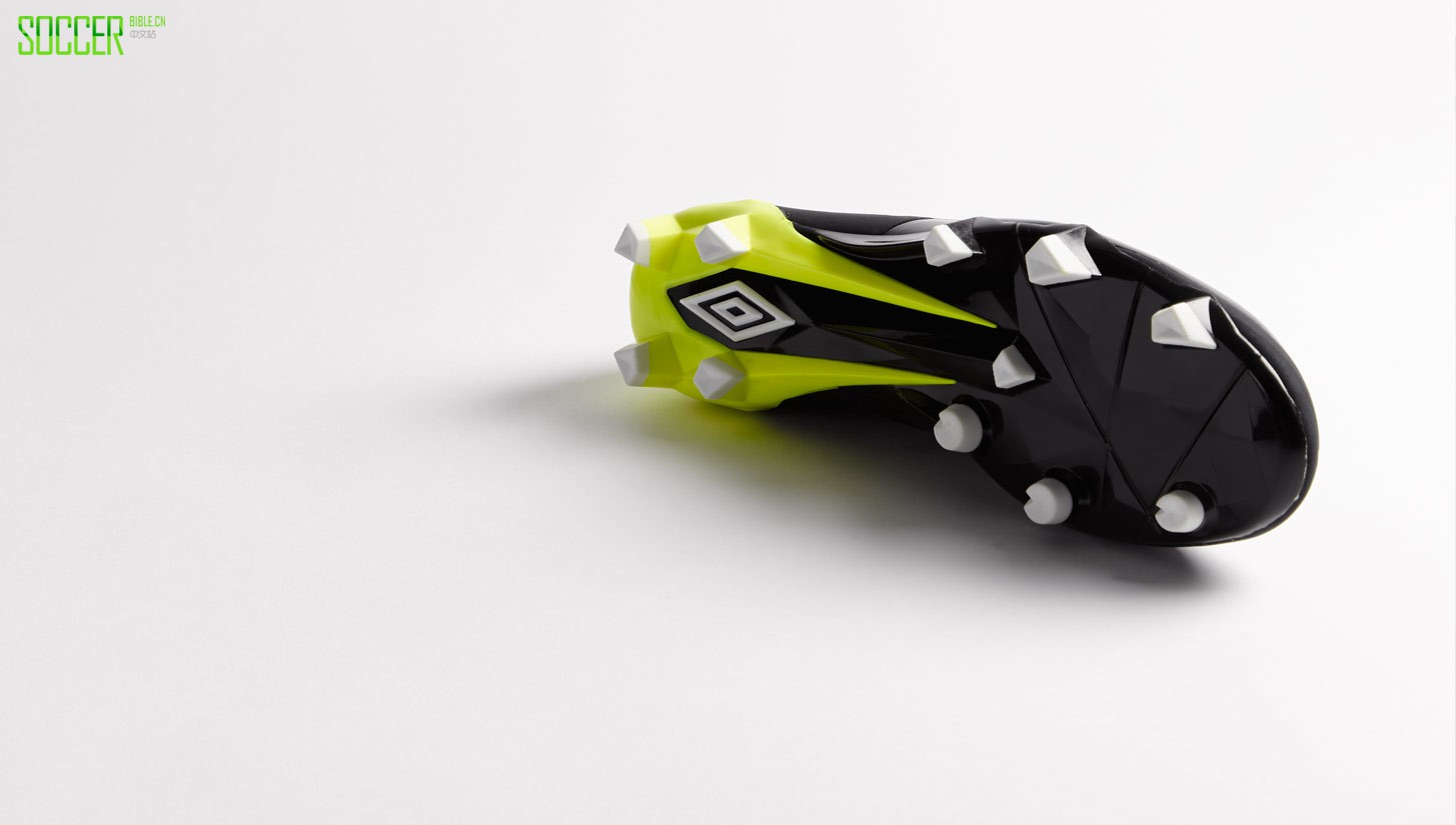 umbro-velocita-blk-yellow-img1