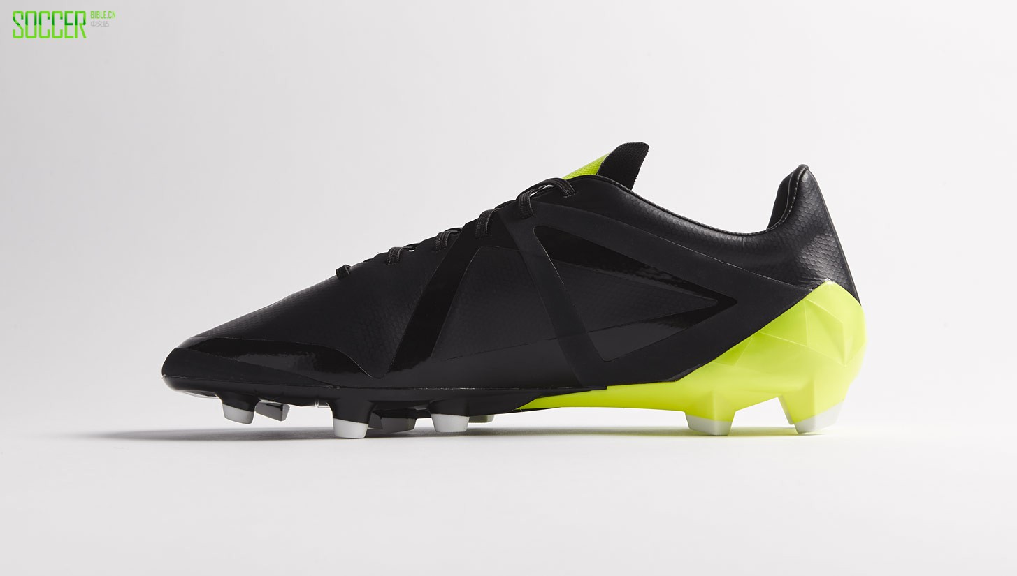 umbro-velocita-blk-yellow-img4