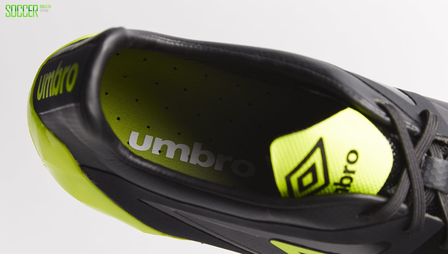 umbro-velocita-blk-yellow-img7