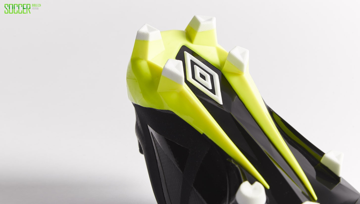 umbro-velocita-blk-yelo-img7