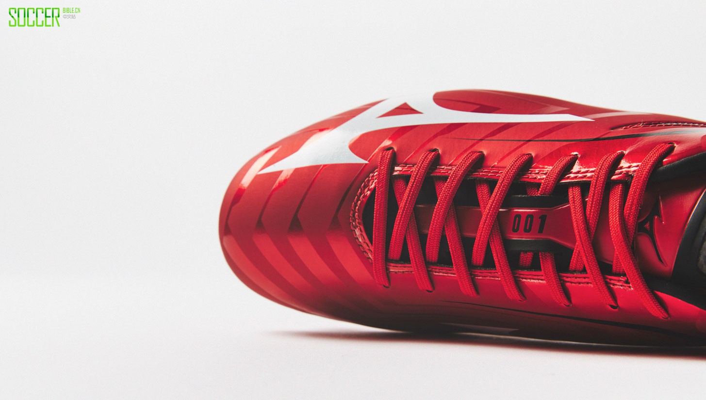 mizuno-basara-red-img1