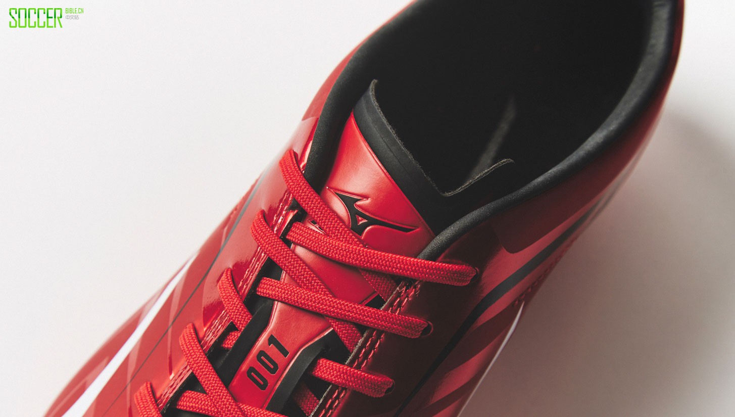 mizuno-basara-red-img2