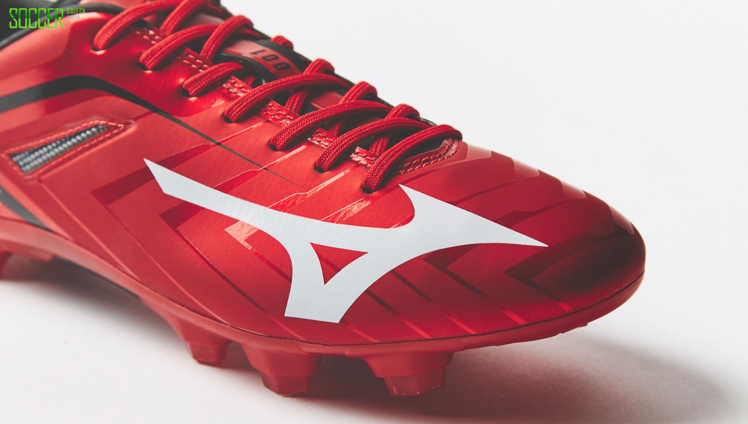 mizuno-basara-red-img4