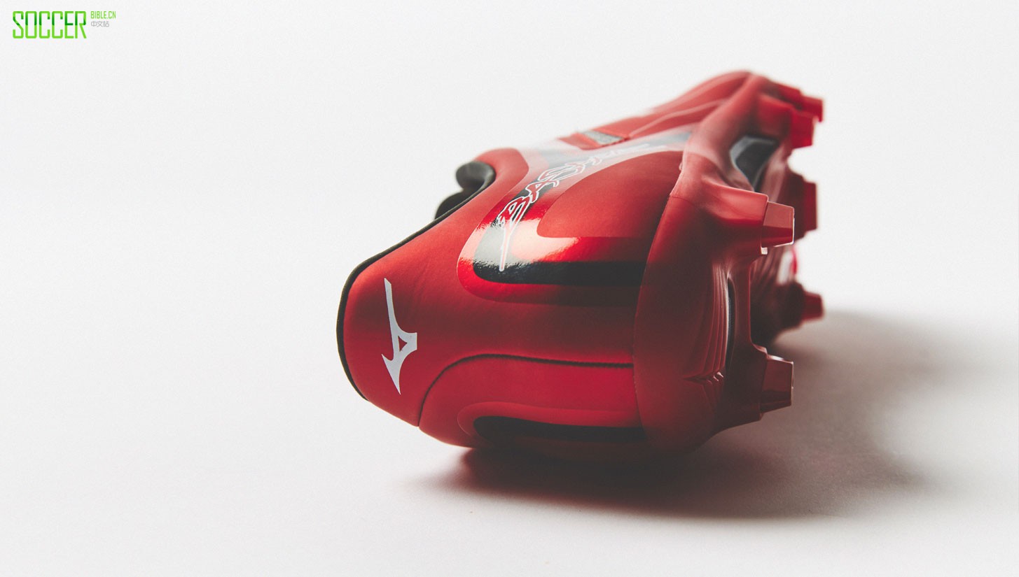 mizuno-basara-red-img6