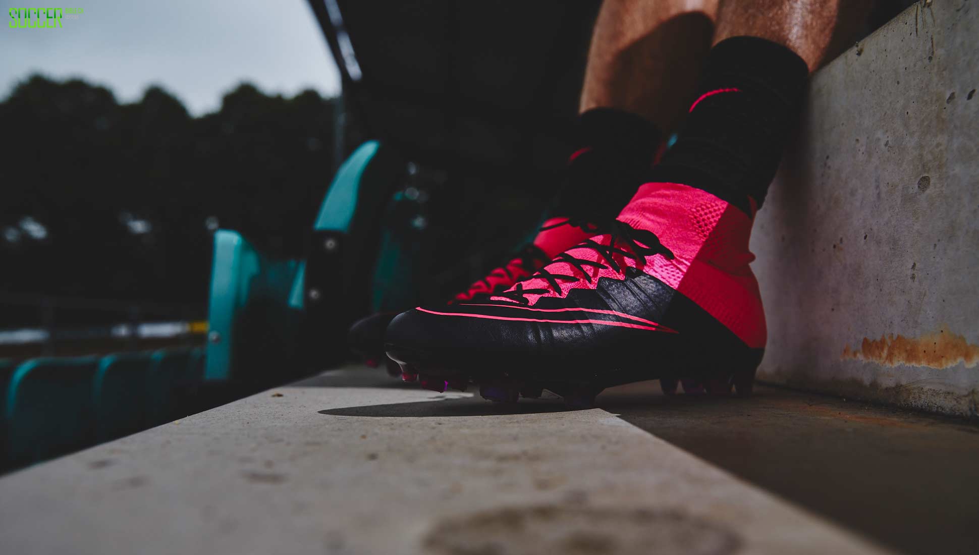 nike-tech-craft-framed-img3