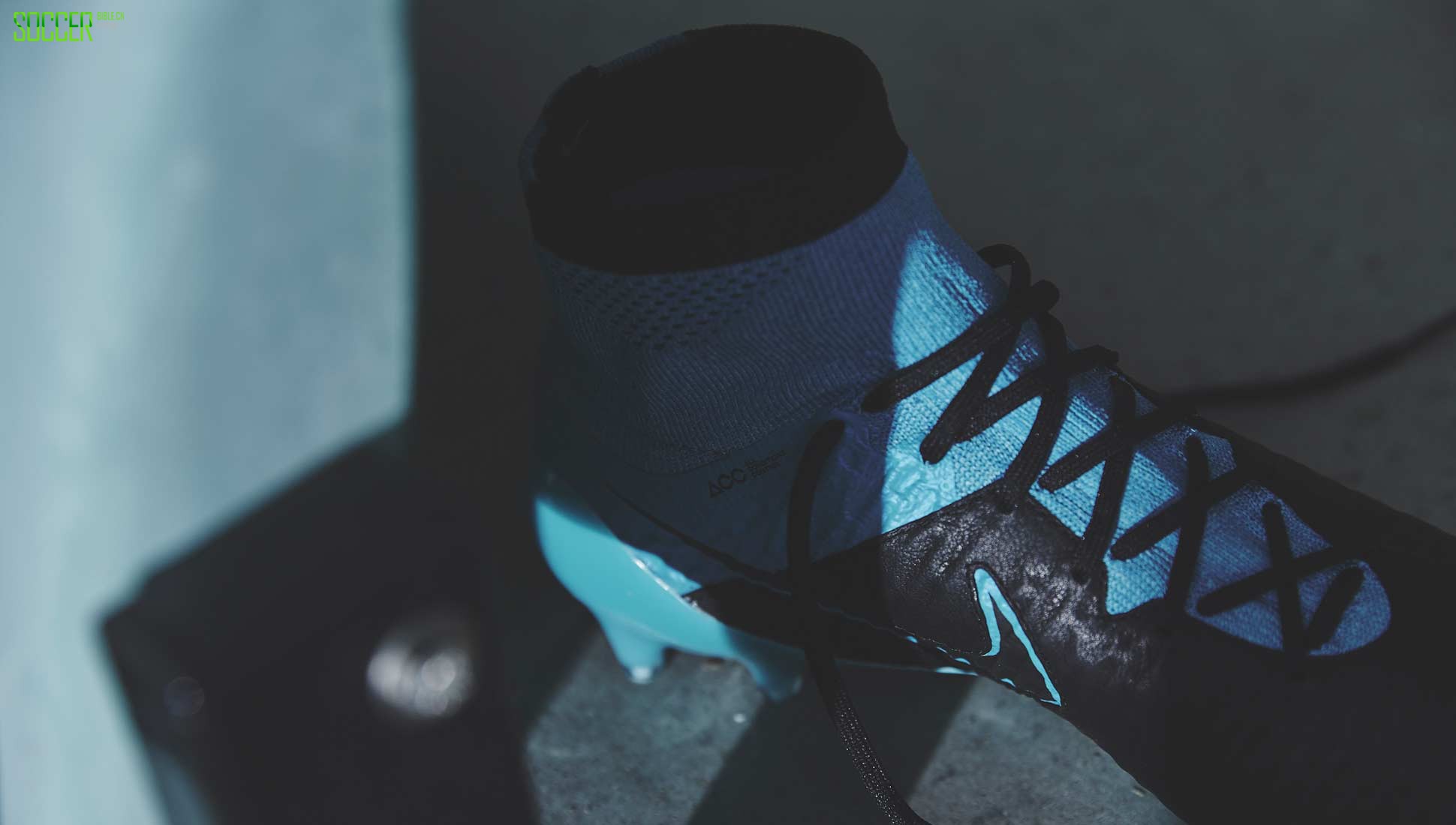 nike-tech-craft-framed-img6