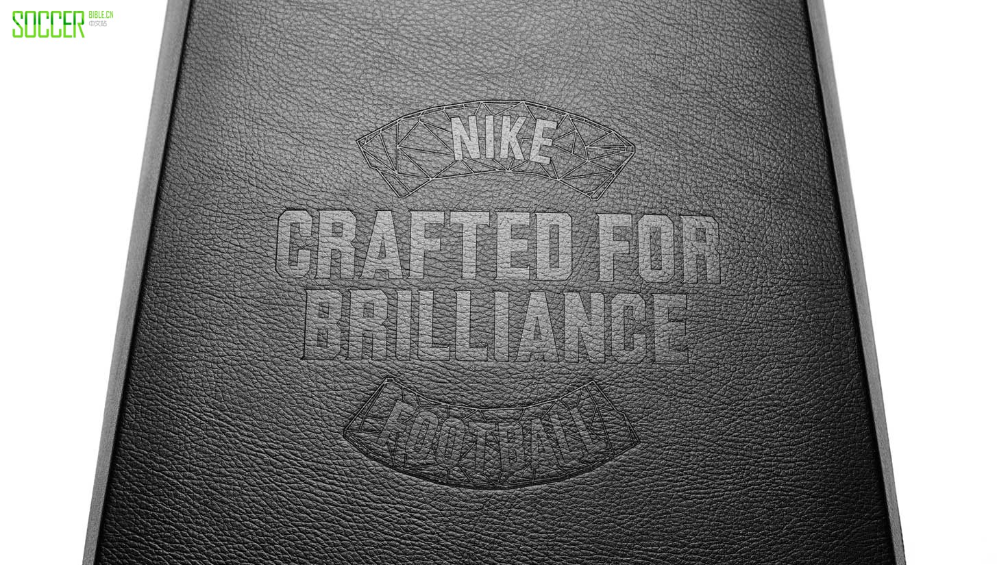 nike-tech-craft-box-mercurial-img1