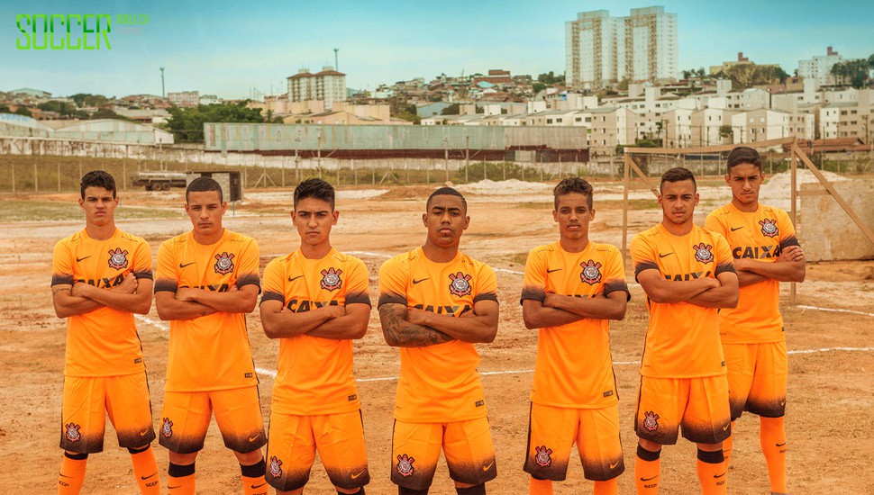 corinthians-nike-15-16-11