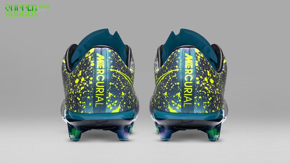 耐克发布电光火石系列配色足球战靴
