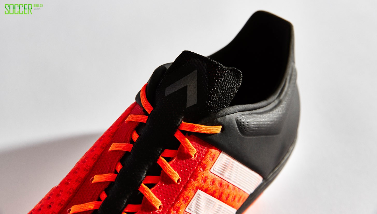 adidas-primeknit-ace-x-indoor-img2