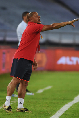 Roberto Carlos (Delhi Dynamos) Mizuno Morelia