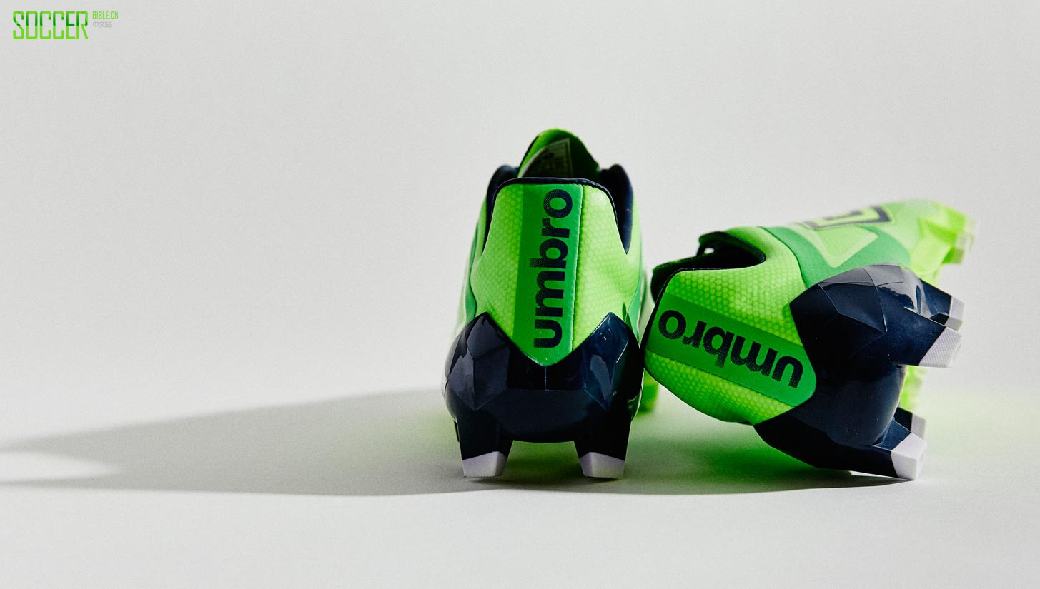 umbro-velocita-gecko-img9