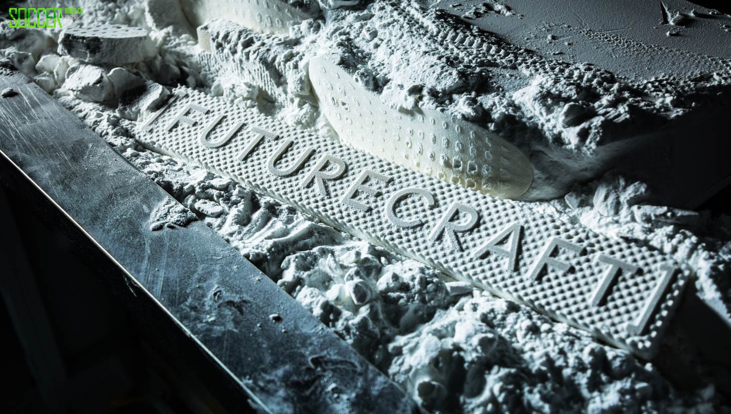 ϴ˹չʾFuturecraft 3Dӡ˶Ь