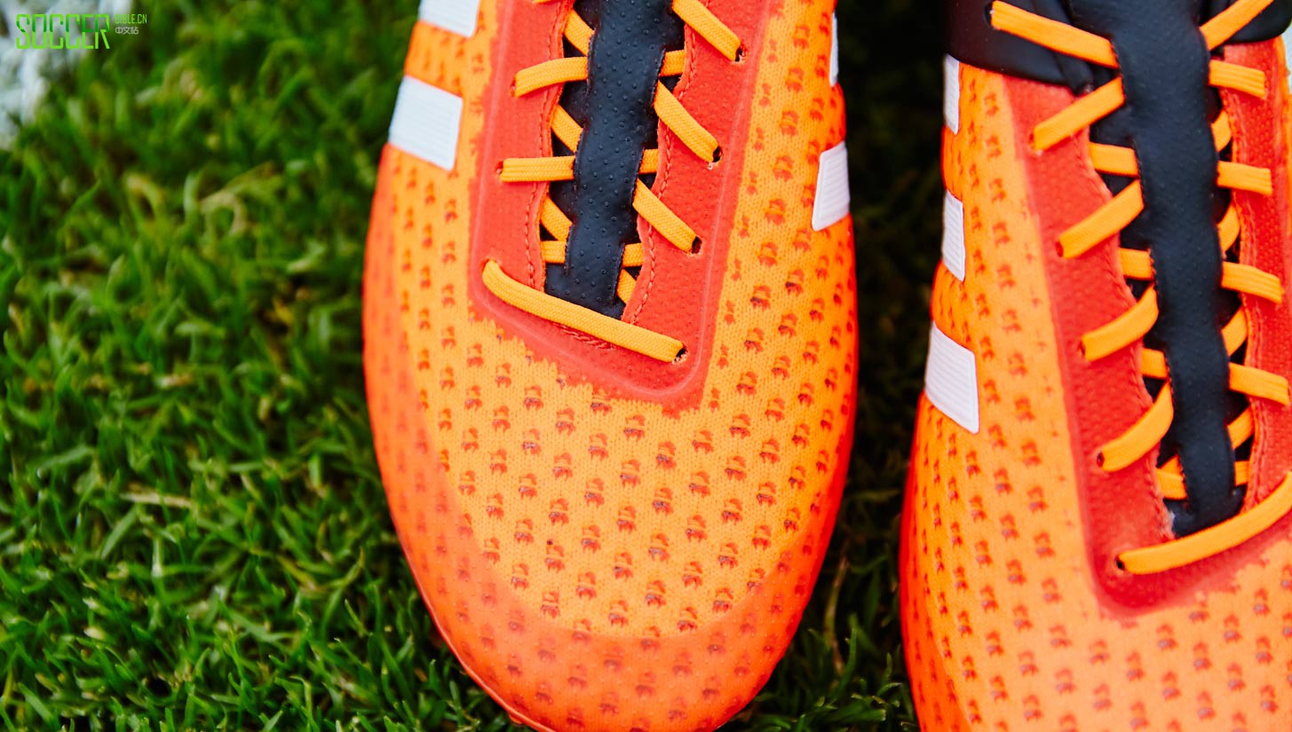 ace-primeknite-soccerbible-adidas-5