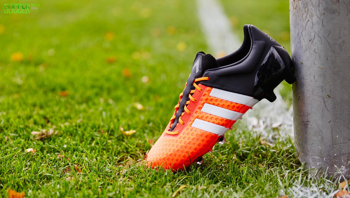 ace-primeknite-soccerbible-adidas-12