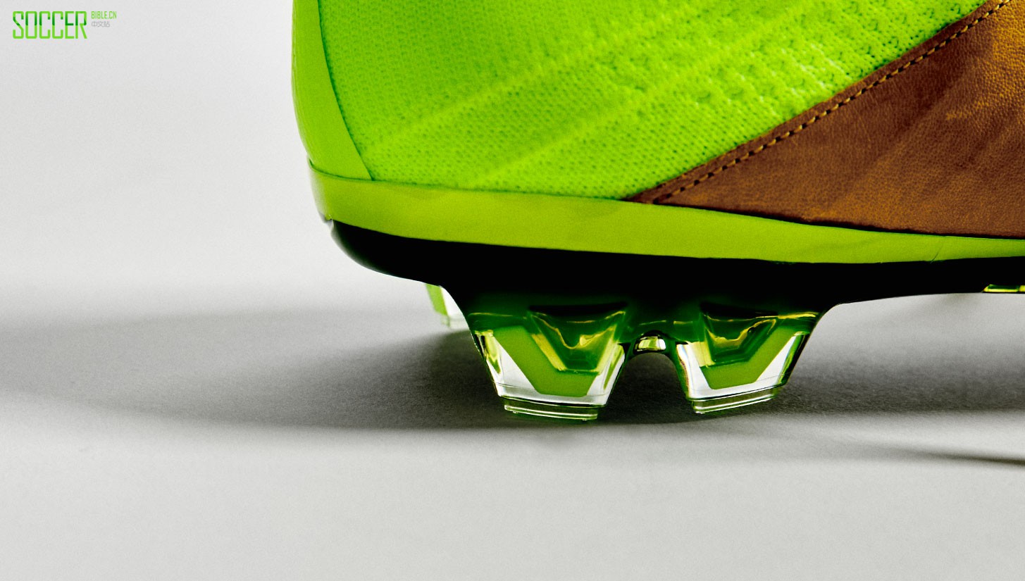 nike-tech-carft-ii-superfly-img2