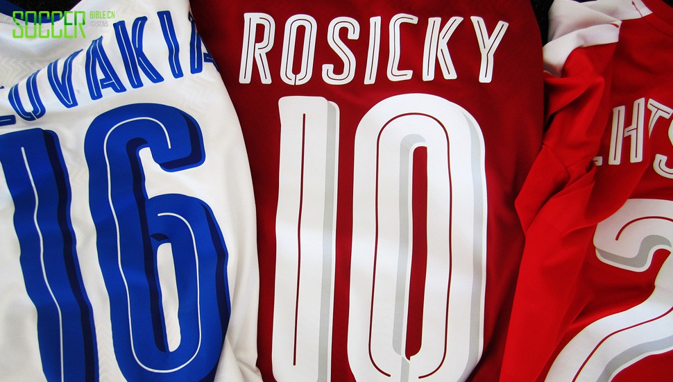 puma-italy-typography-soccerbible-4