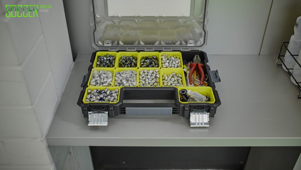 dortmund-behind-the-scenes-soccerbible-5