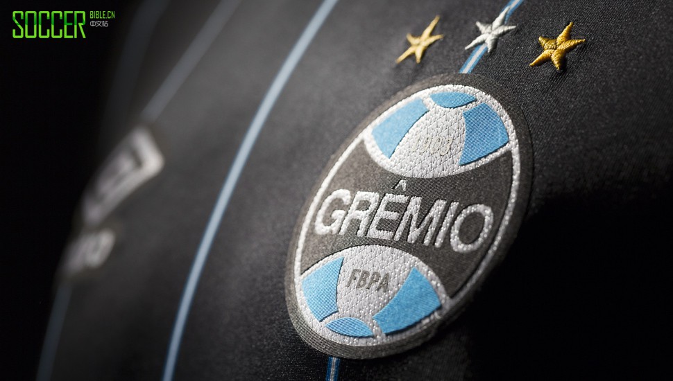 gremio-umbro-soccerbible-4