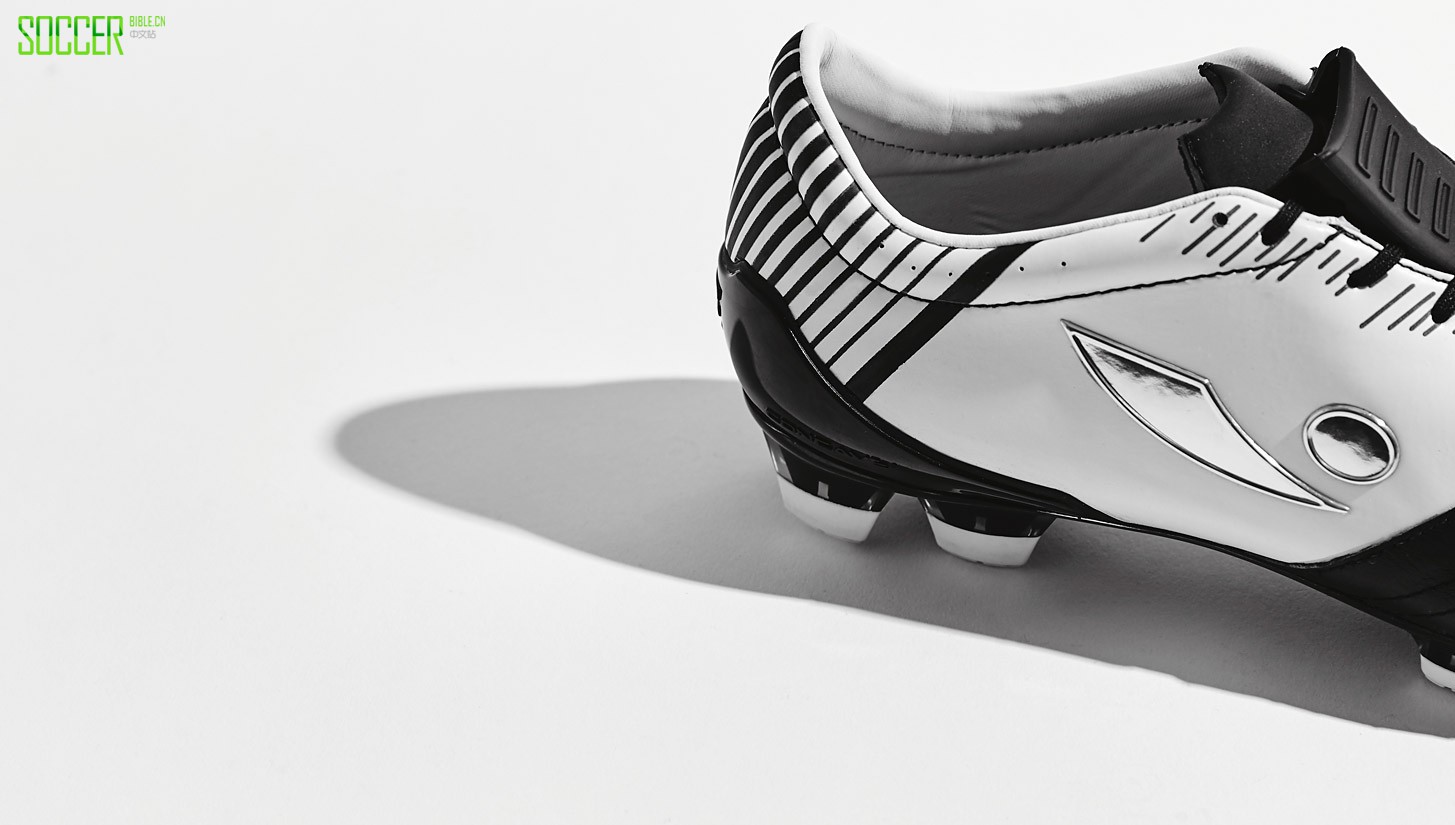 concave-blk-white-img3