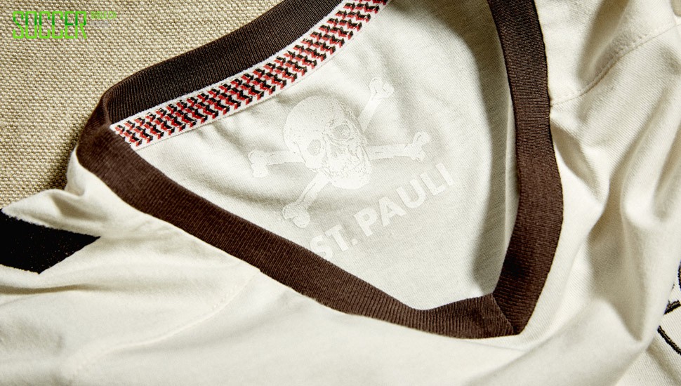 st-pauli-4th-shirt-soccerbible-2