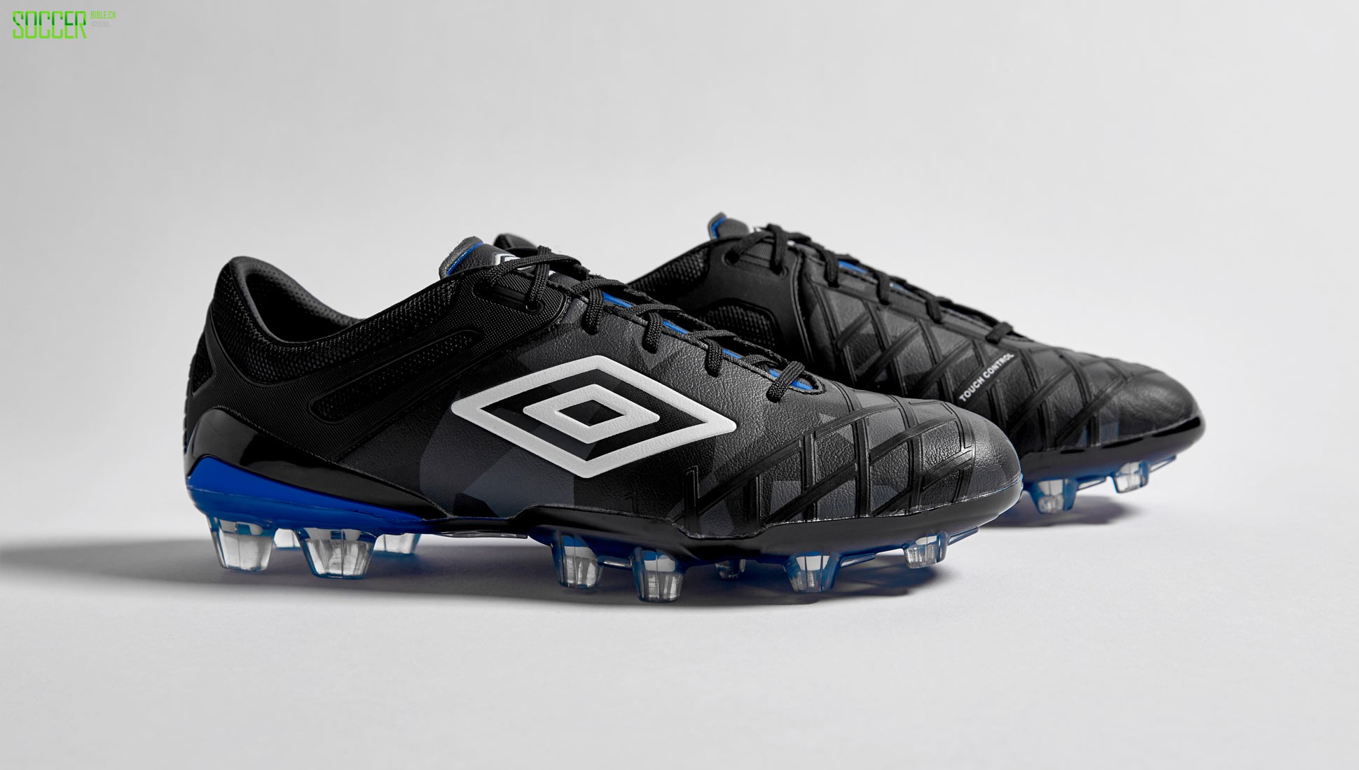 umbro-ux2-blk-blue