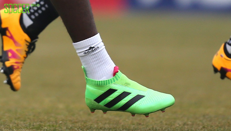 pogba-green-laceless-2