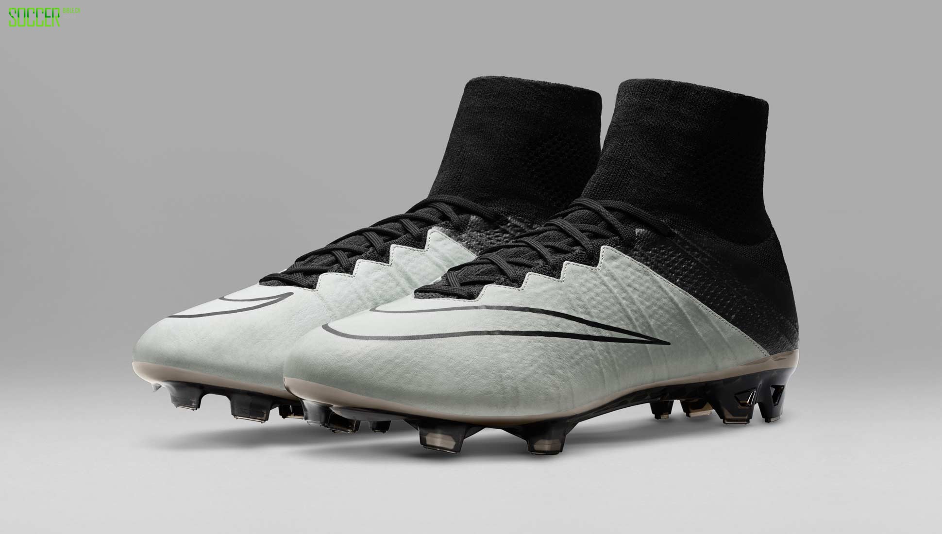 nike-tech-pack-wht-blk-superfly