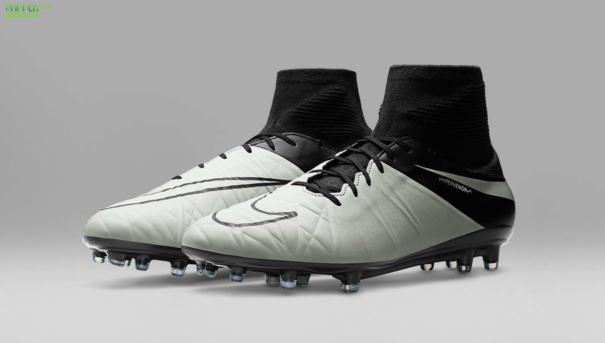 nike-tech-craft-blk-wht-img2