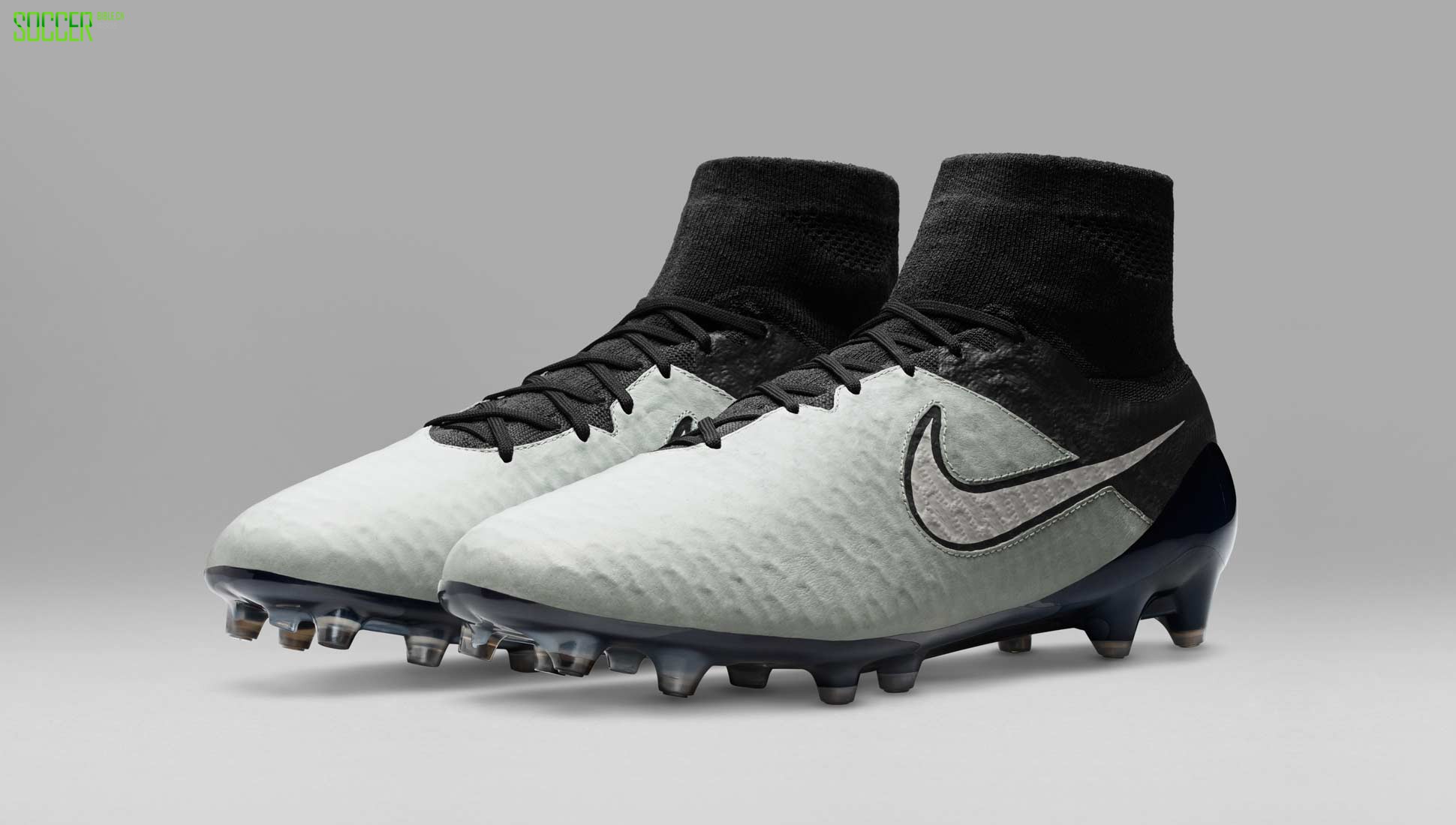 nike-tech-pack-blk-wht-magista