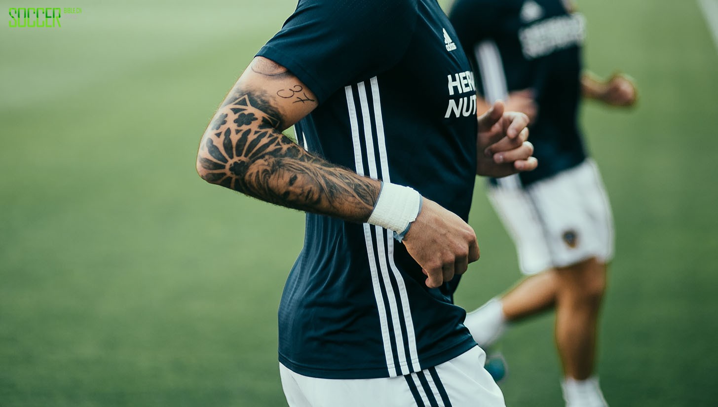 houston-v-la-framed-71