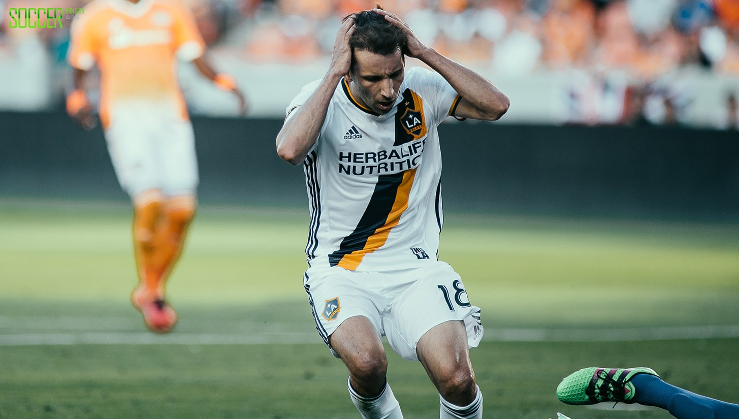 houston-v-la-framed-15