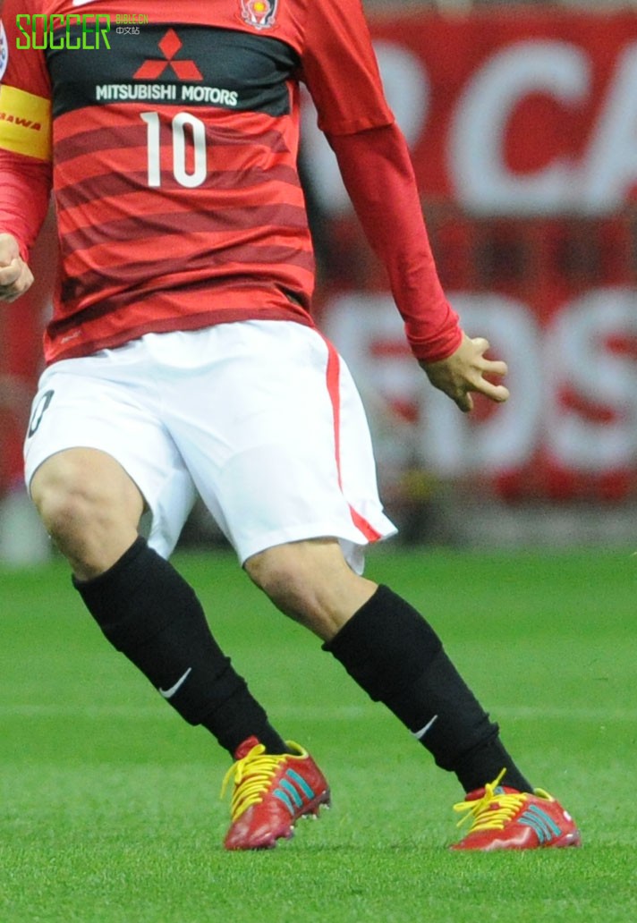 Yosuke Kashiwagi (Urawa Red Diamonds) adidas Gloro 16.1