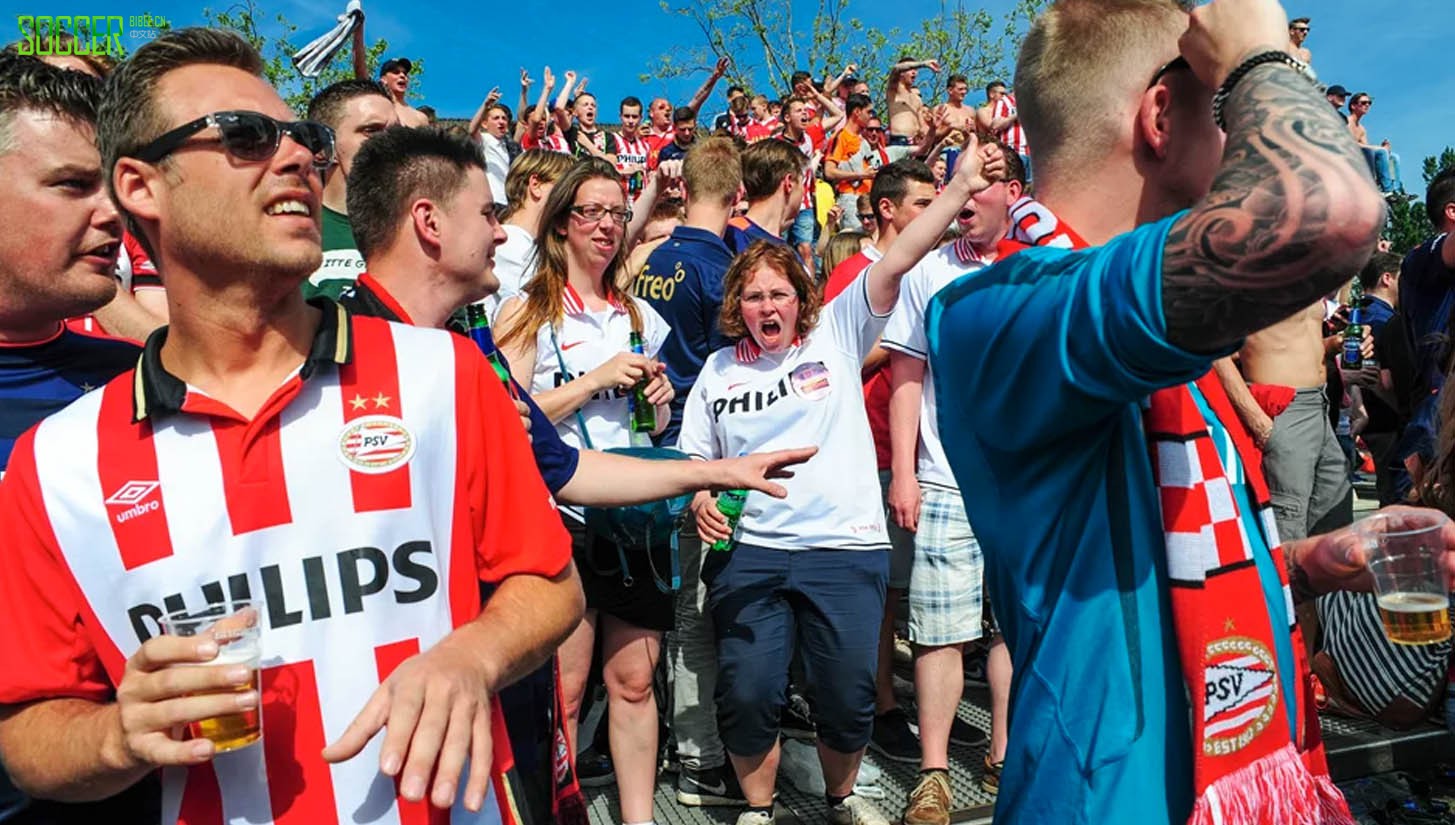 psv-celebrations-soccerbible_0001_layer-9