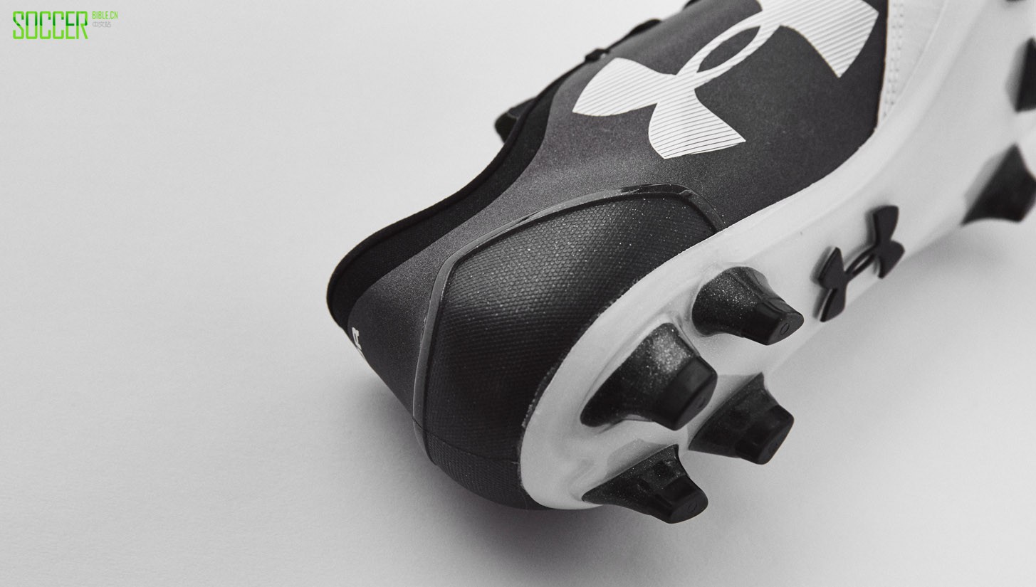 ua-spotlight-white-img7