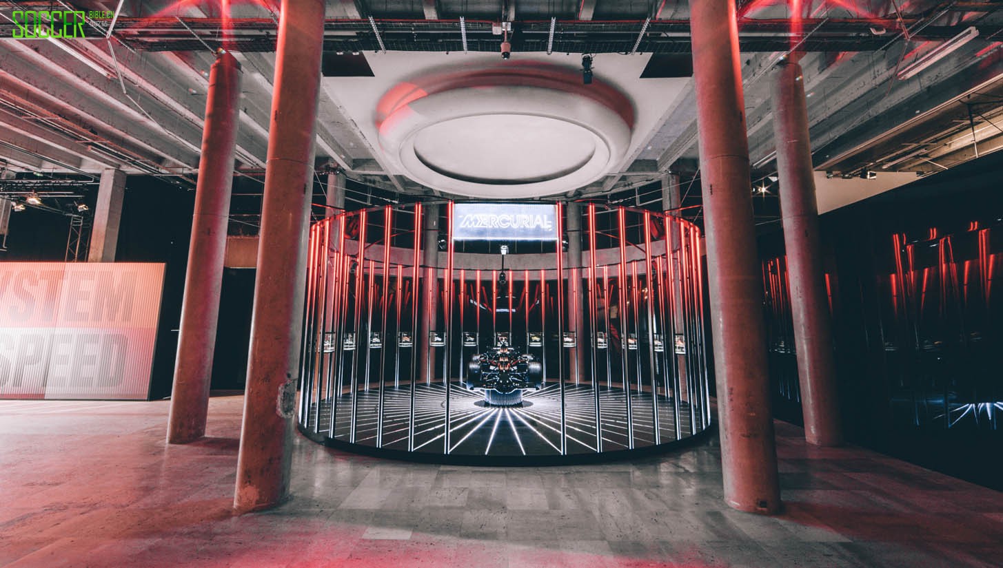 nike-palais-of-speed_0010_ap-2