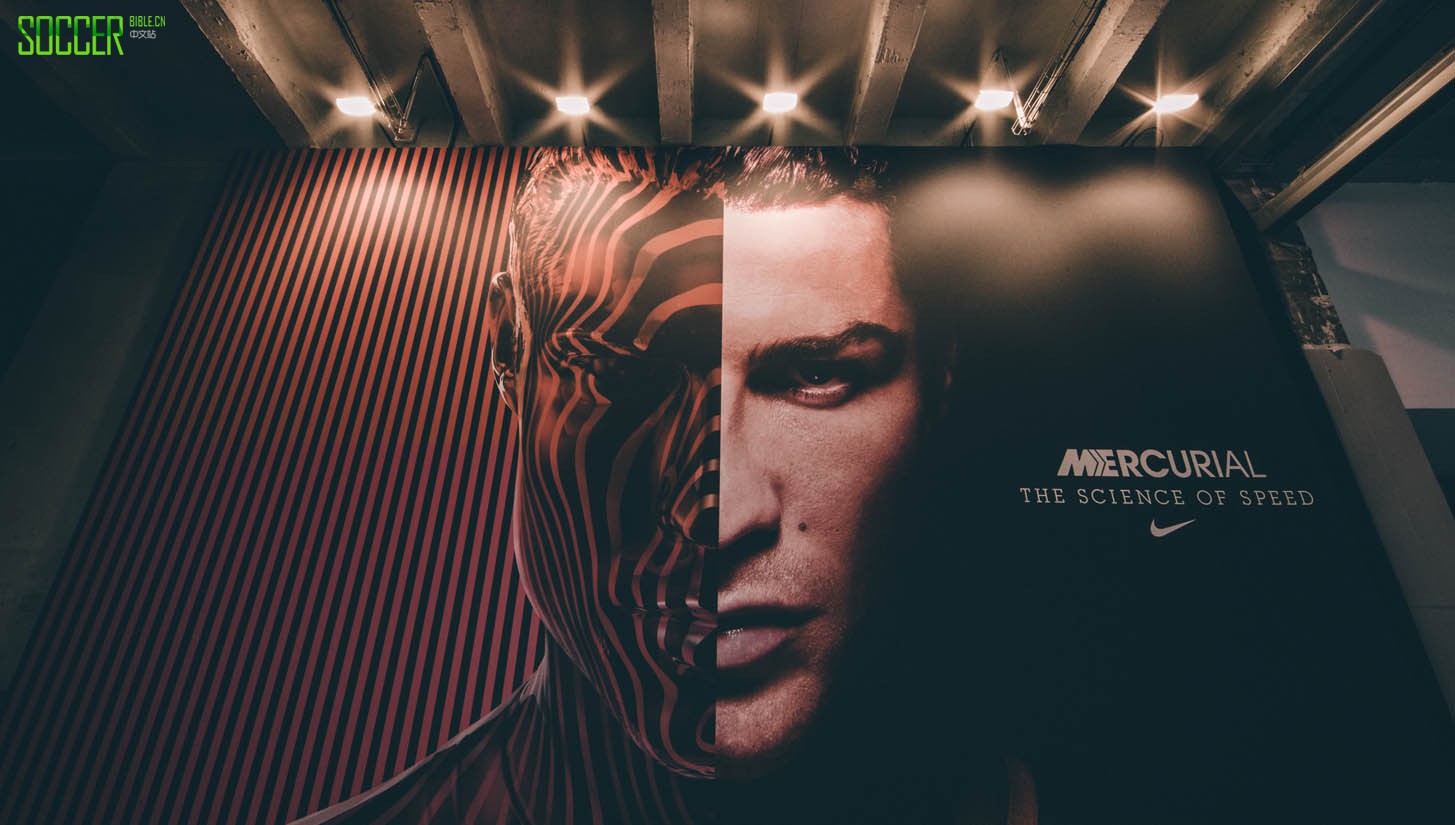 nike-palais-of-speed_0006_ap-6