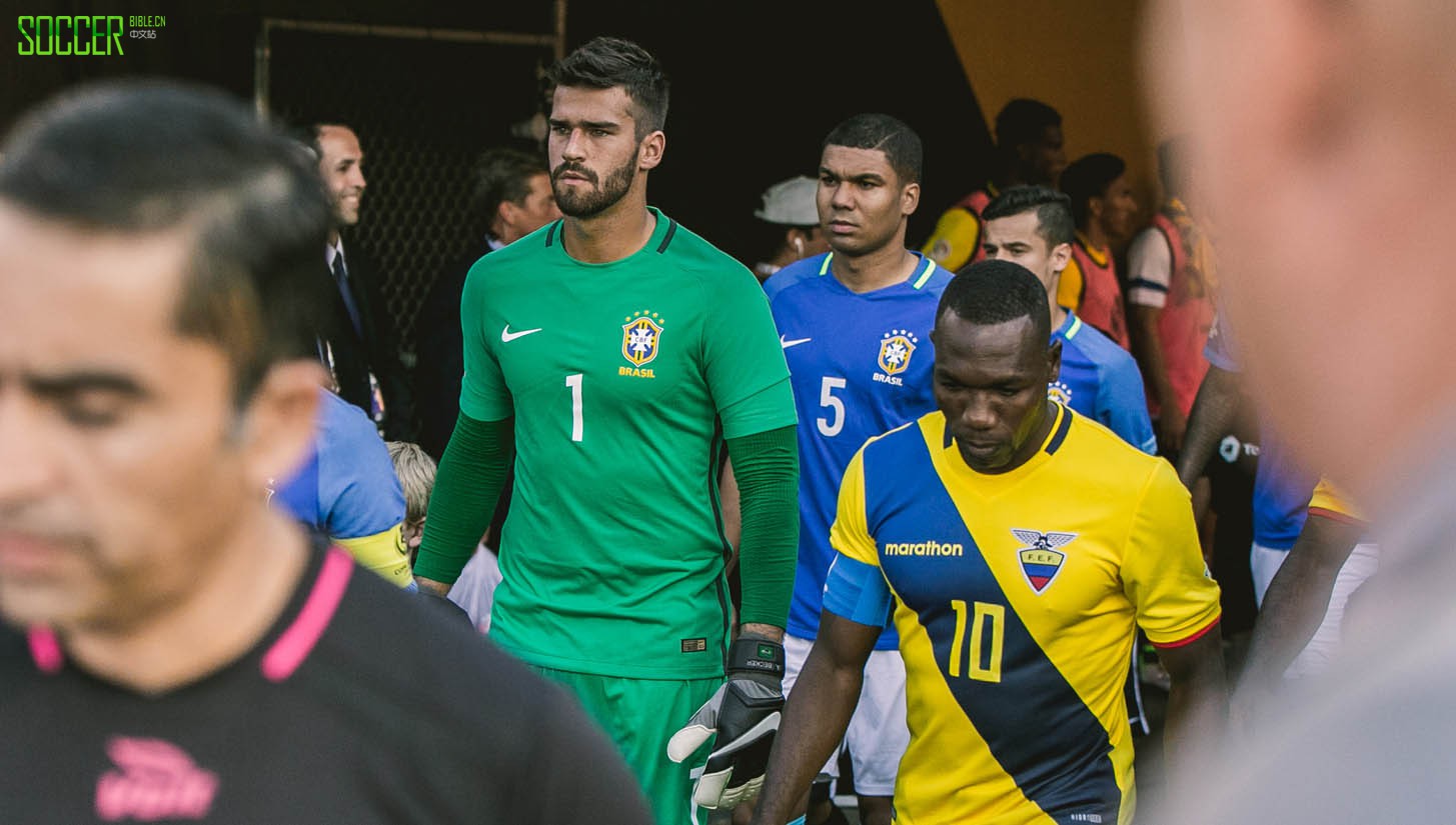 framed-brazil-ecuador_0005_38