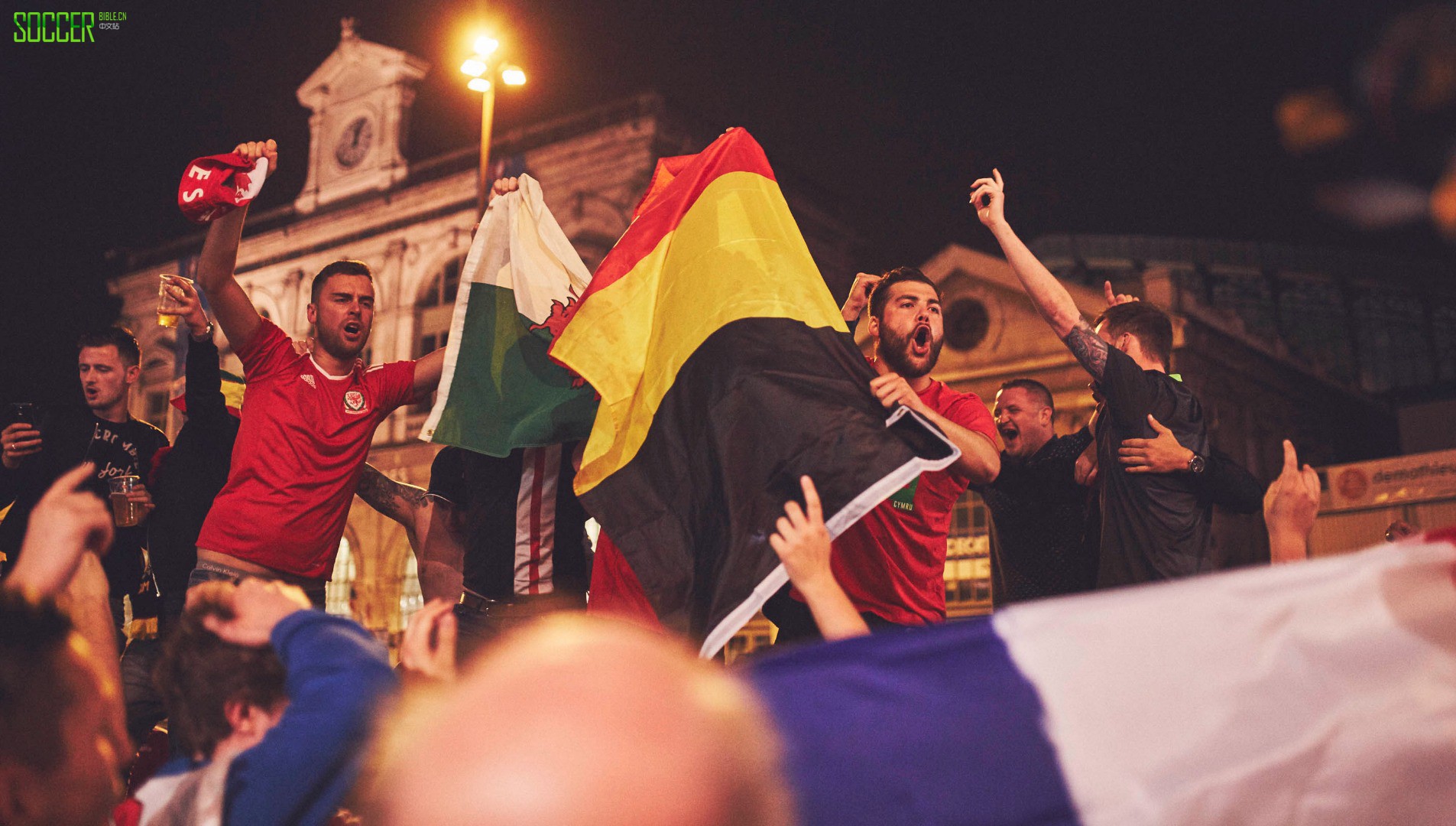 wales-fans-sb_0024_wales-fans-24