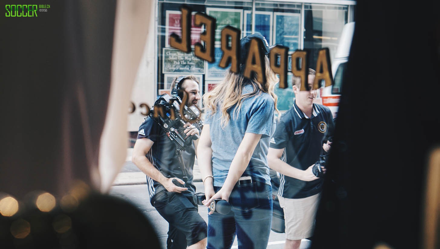 mitchell-and-ness-soccerbible_0009_img_2707