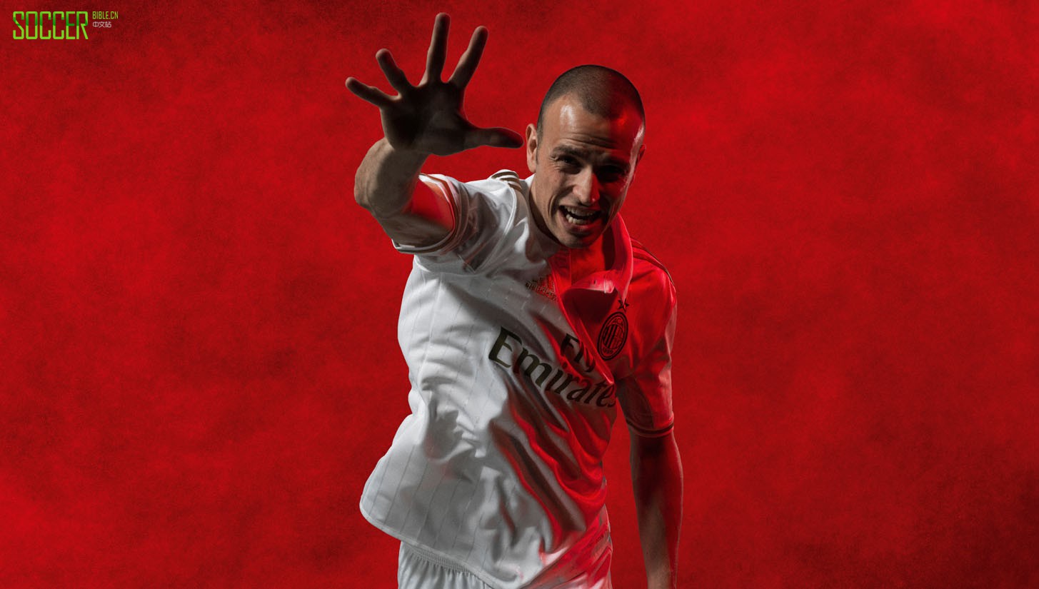 ac-milan-away-16-17-img3