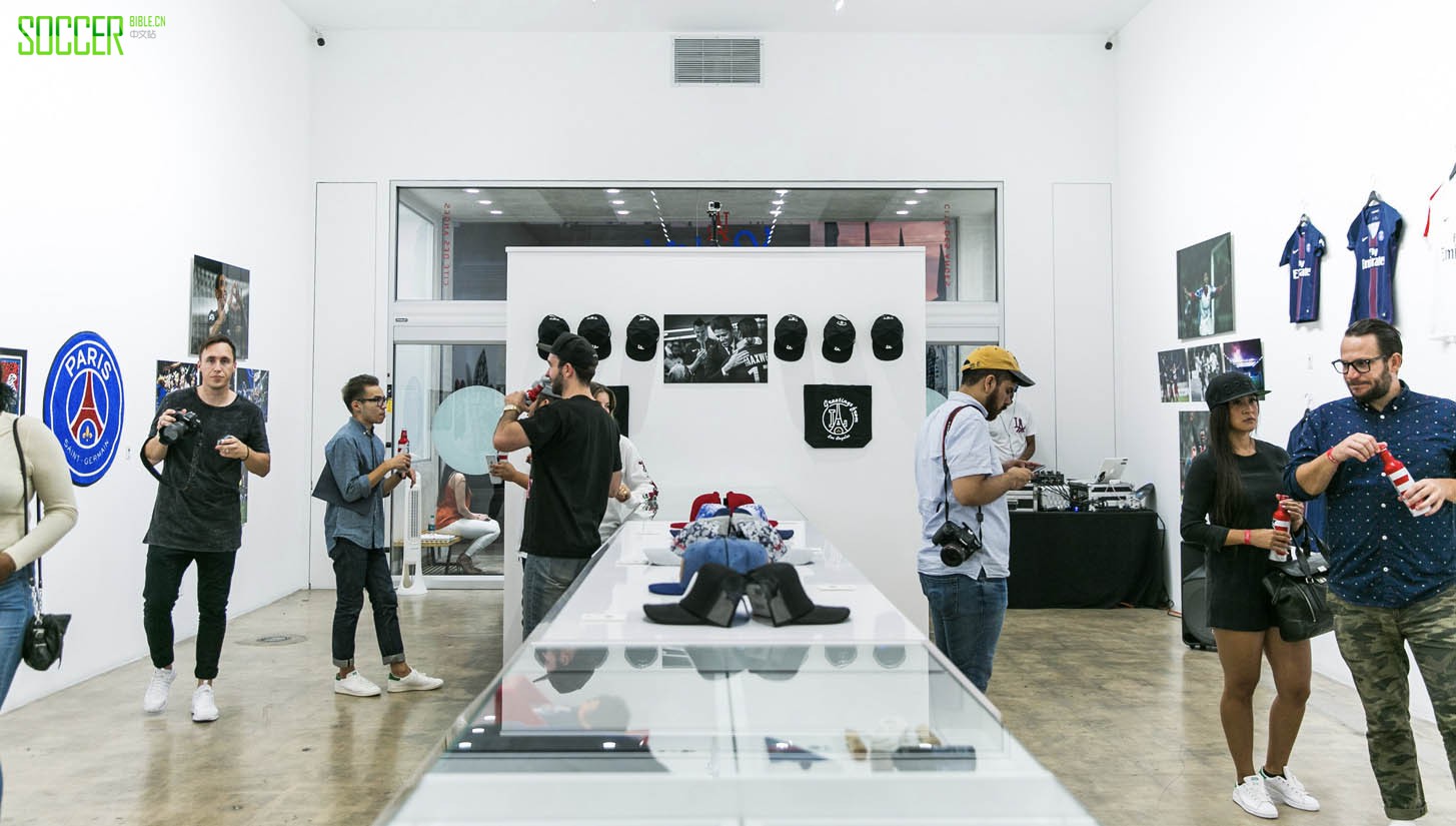 la-psg-la-galerie_0011_1e4a1779