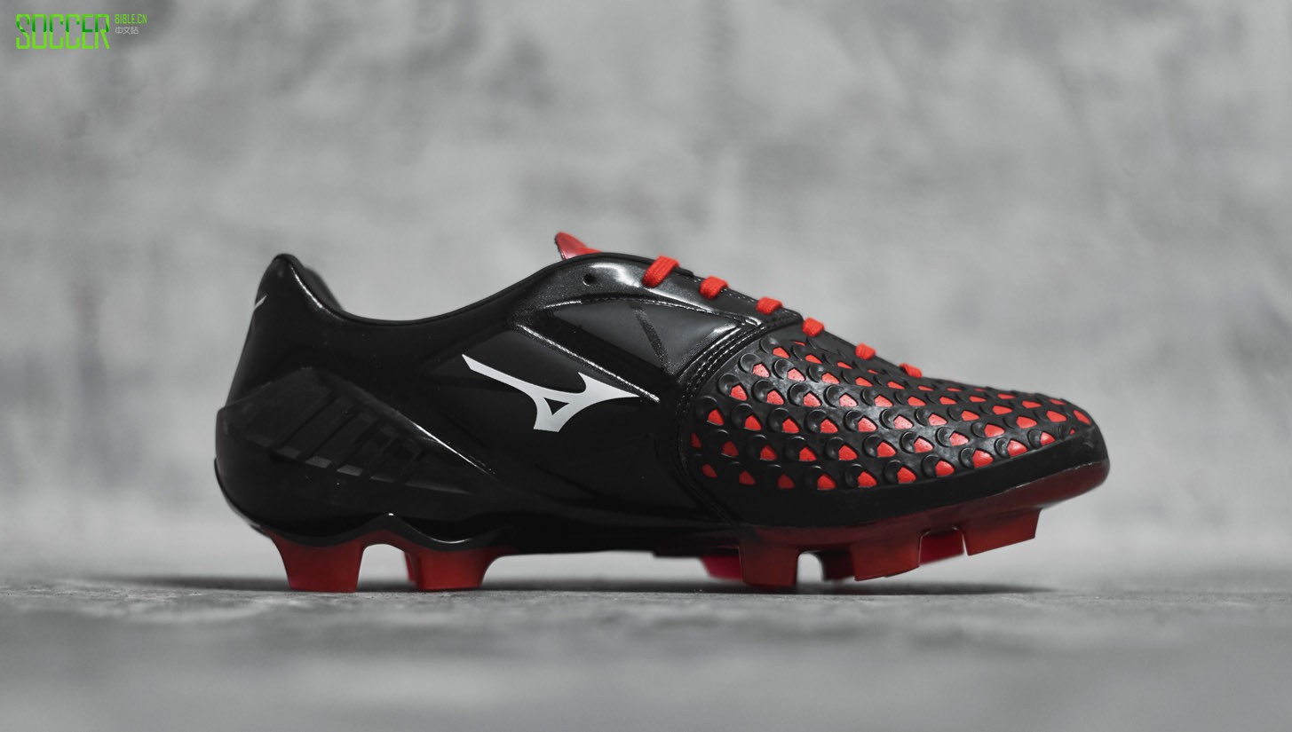 mizuno-red-ignitus-3-img2