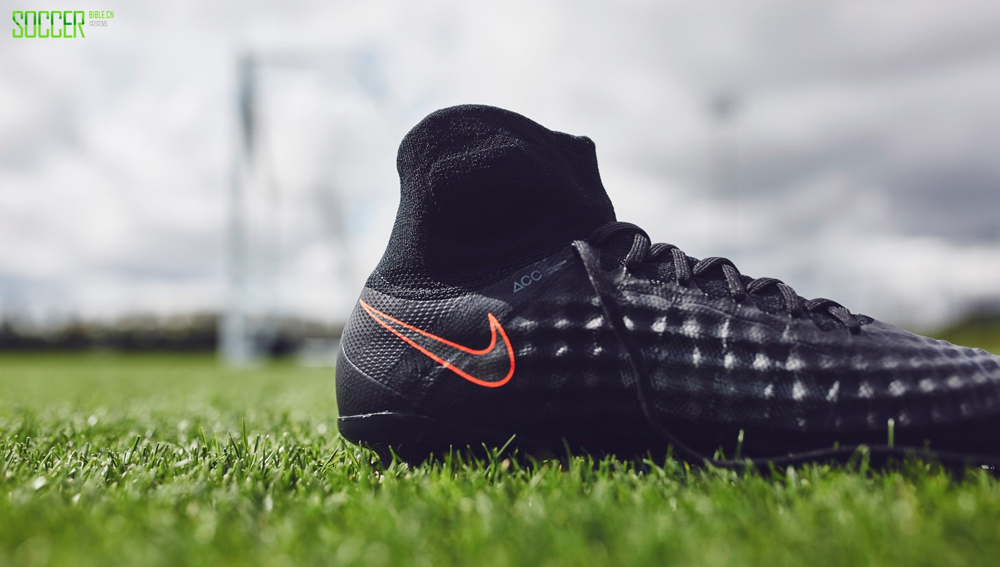 magista-pitch-dark-6