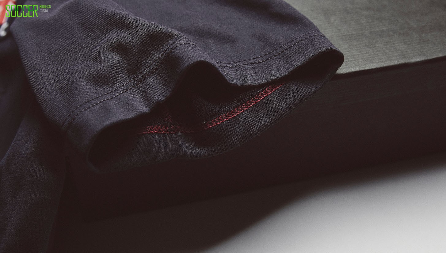 umbro-the-iron-works_0004_west-ham-tiwfc-11