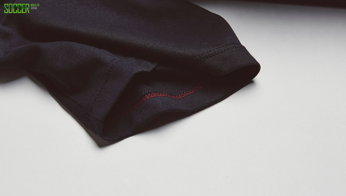 umbro-the-iron-works_0010_west-ham-tiwfc-5