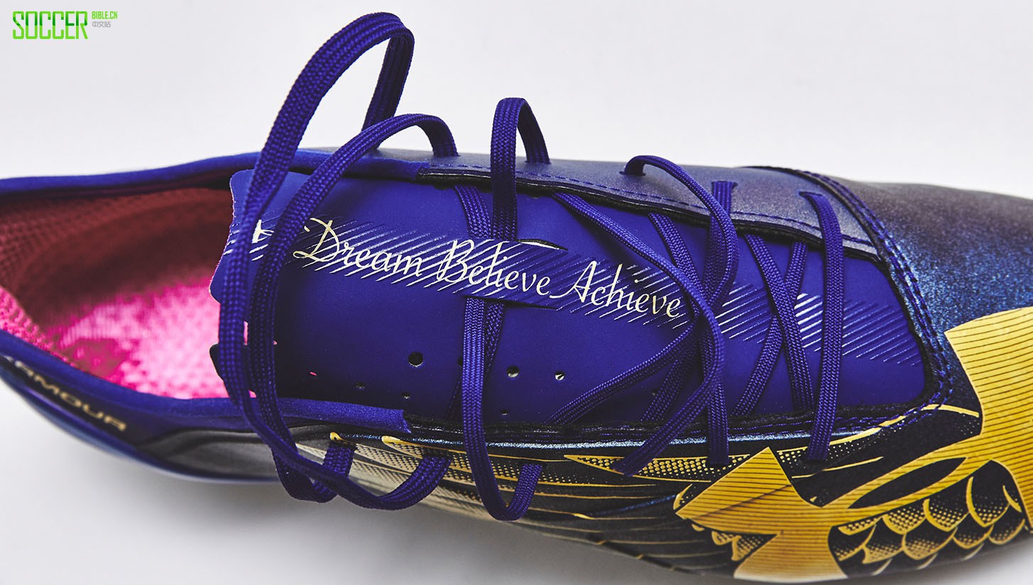 귢Ϸ˹ڶר׷ߡSpotlightЬ