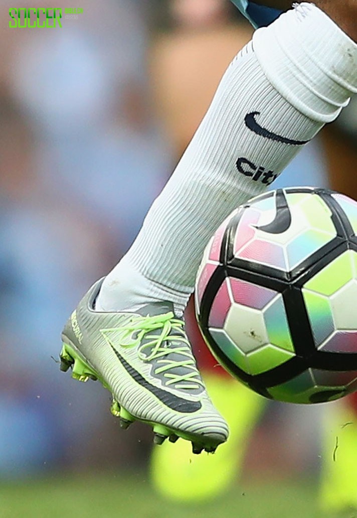 Raheem Sterling (Manchester City) Nike Mercurial Vapor XI